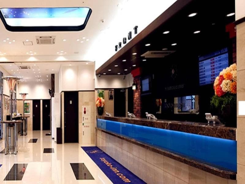 Toyoko Inn Hakodate Ekimae Asaichi photo 1