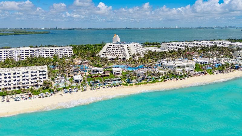 The Pyramid Cancun By Oasis 4