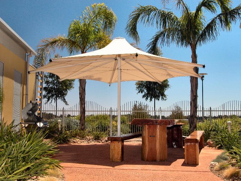 Majestic Oasis Apartments 2