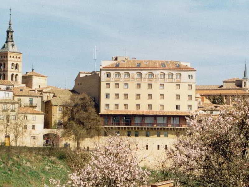 Real Segovia photo 1