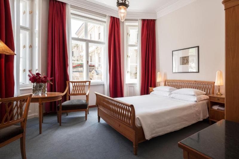 Parkhotel Laurin 4