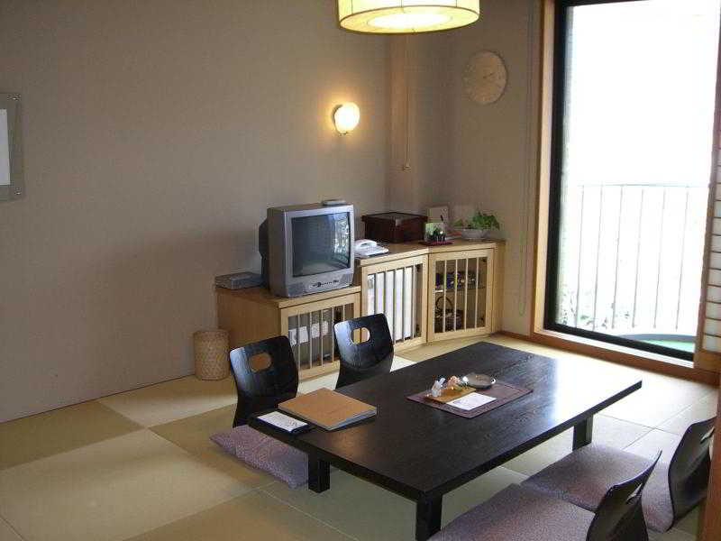 Yufuin Kaorinosato Hanamura photo 1