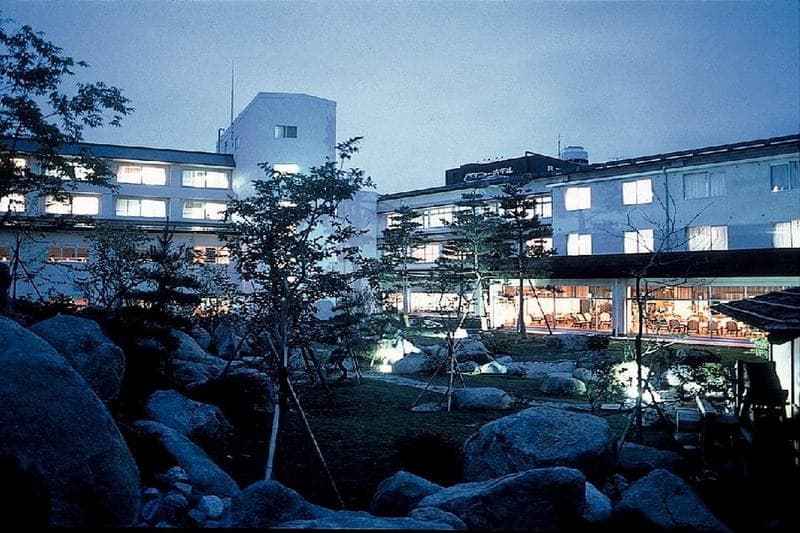 Tsukioka New Hotel Kangetsu main
