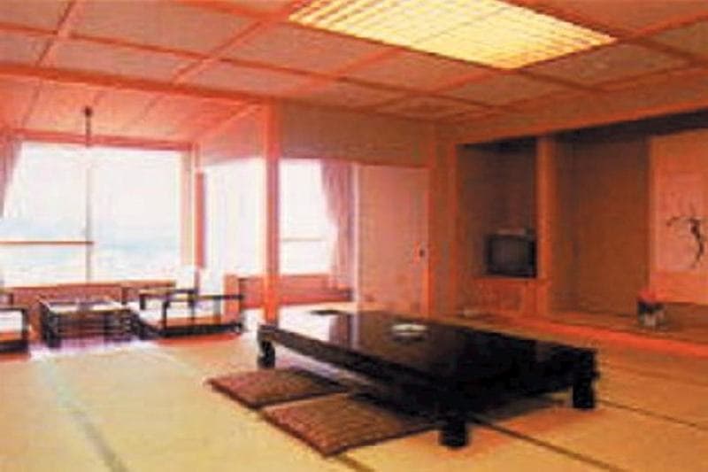 Tsukioka New Hotel Kangetsu 5
