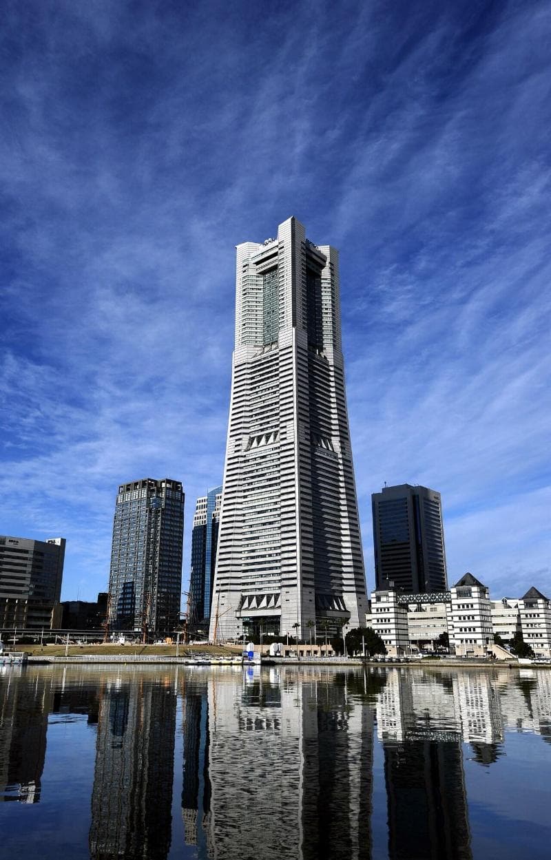 Yokohama Royal Park Hotel 3