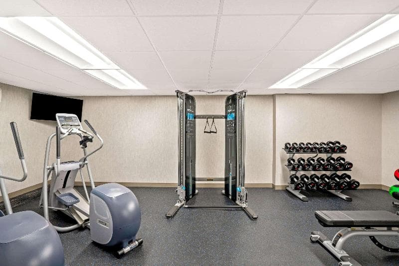 La Quinta Inn & Suites by Wyndham Columbus MS 3