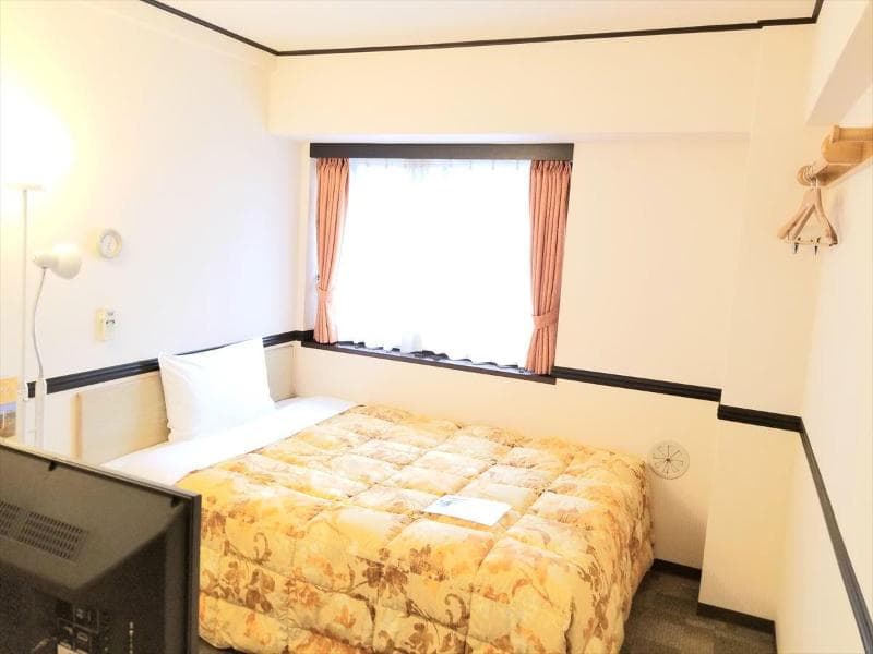 Toyoko Inn Shin-Osaka Chuo-guchi Honkan 3