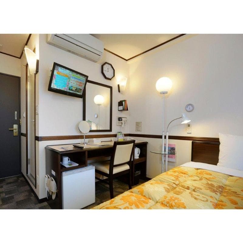 Toyoko Inn Yokohama Shinkoyasu Ekimae 4