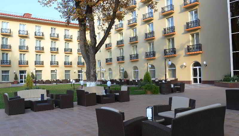 Lotte City Hotel Tashkent Palace 2
