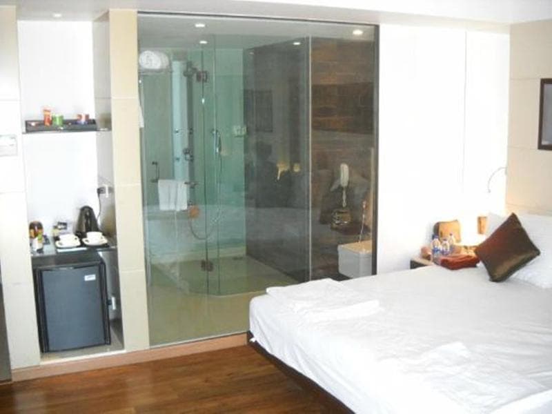 Majestic Court Sarovar Portico 3