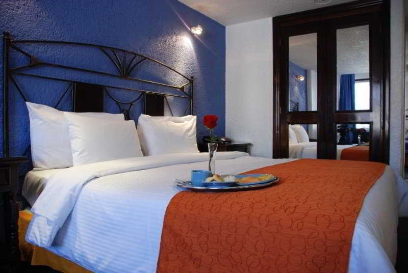 Hotel Emily 4