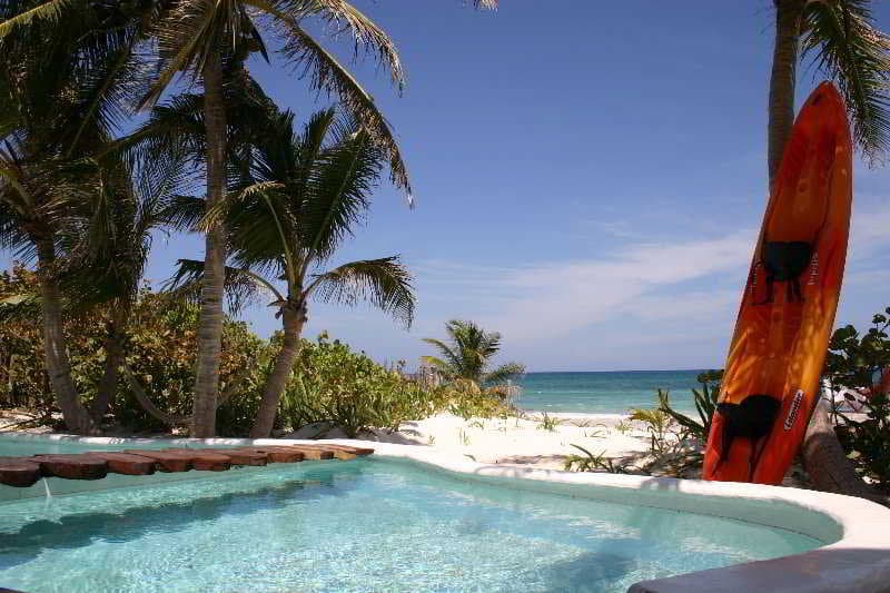 Zulum Beach Club & Cabañas 4