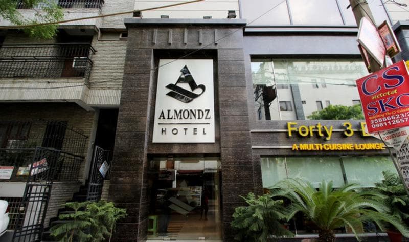 Almondz photo 1