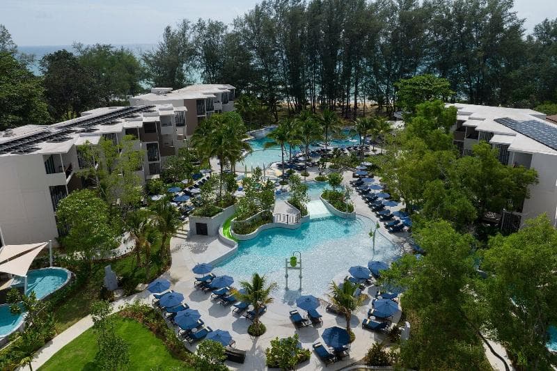 Le Meridien Phuket Mai Khao Beach Resort photo 1