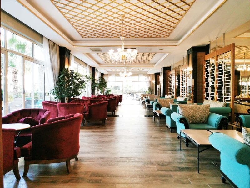 Side Crown Palace 4