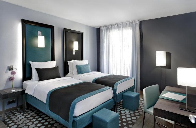 Hotel Bassano Paris 3