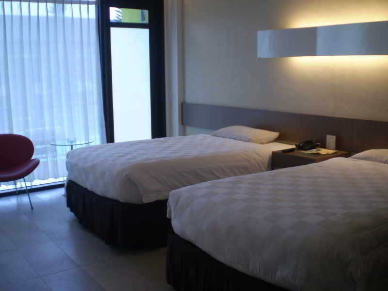 Mikie Holiday Resort 4