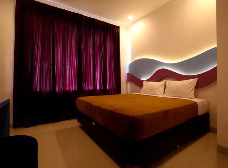 Mikie Holiday Resort 5