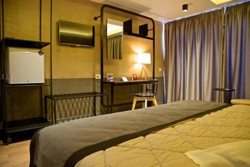 Adonis City Hotel 5