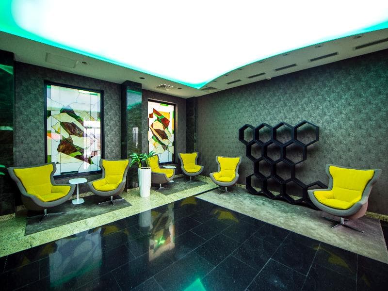 Business Hotel photo 1