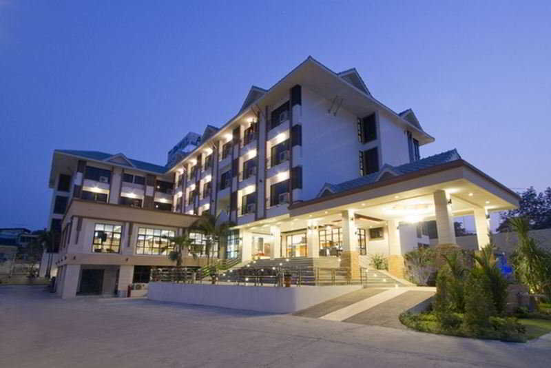 Ayara Grand Palace main