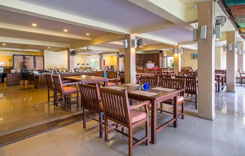 Lanta Pura Beach Resort 5