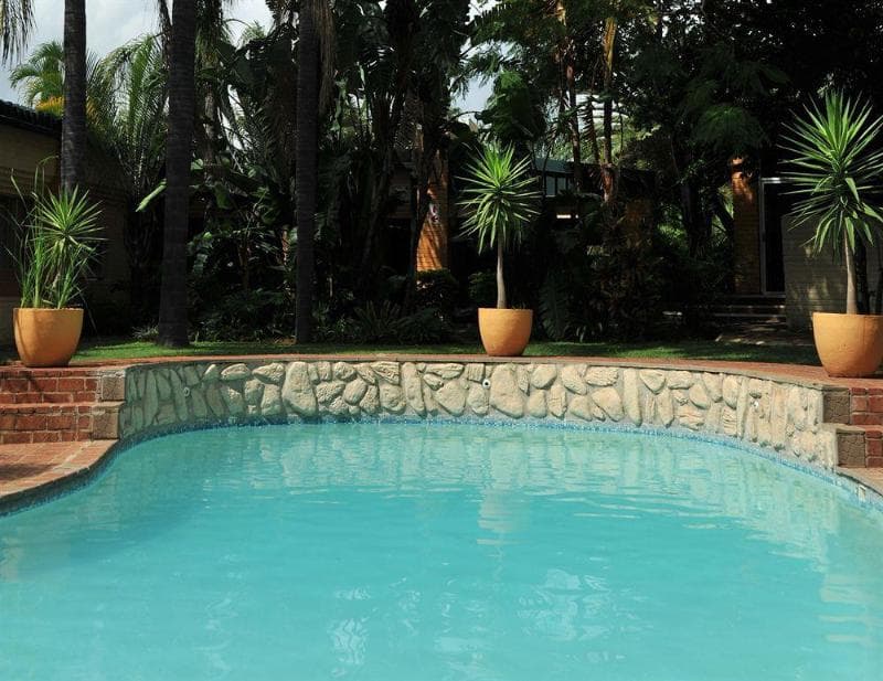 Safari Lodge, Hotel & Convention Centre 2