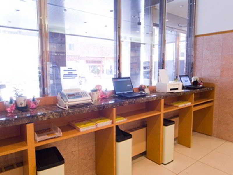 Toyoko Inn Tokyo Nihon-bashi photo 1