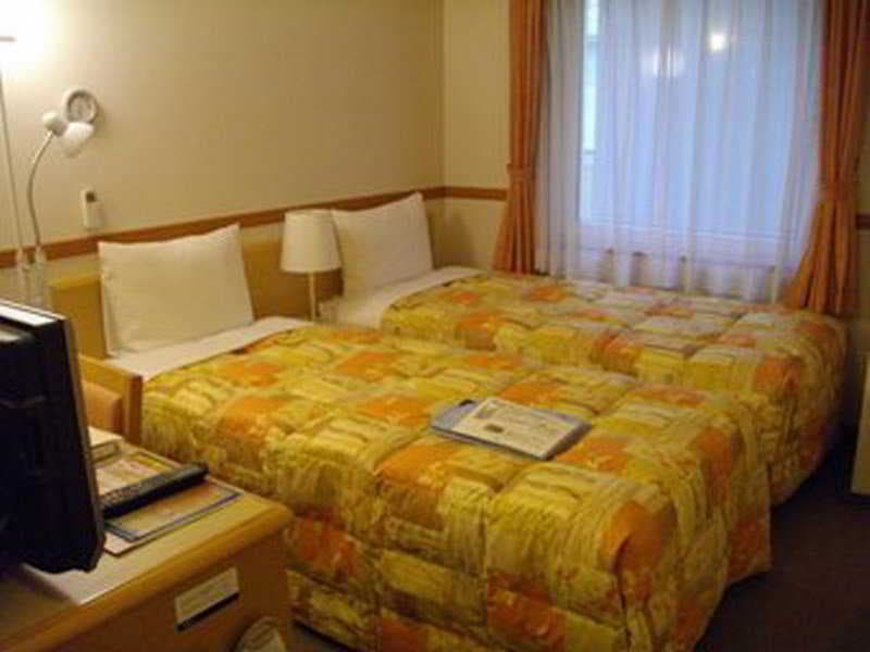 Toyoko Inn Tokyo Nihon-bashi 3