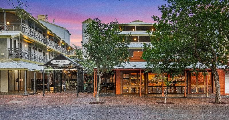 Stay at Alice Springs Hotel main