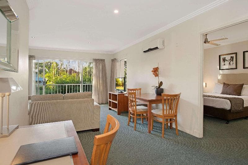 Quality Inn Airport Heritage photo 1