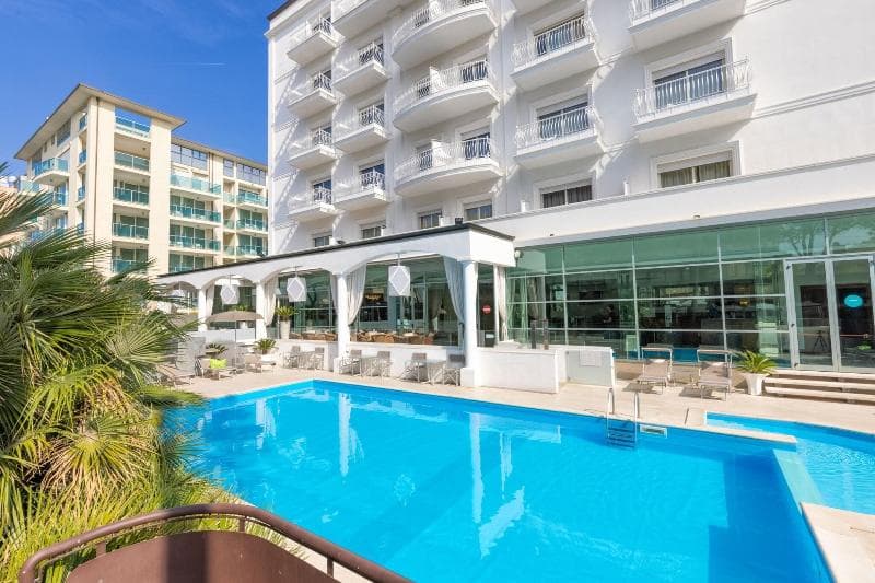 Continental Family Hotel photo 1