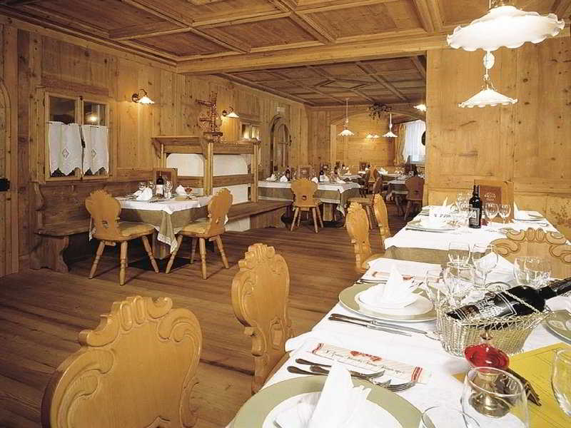 Hotel & Club Gran Chalet Soreghes Vital 5