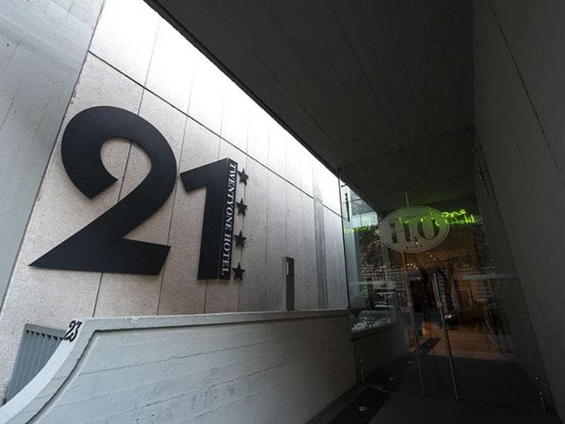 Hotel Twenty One 4