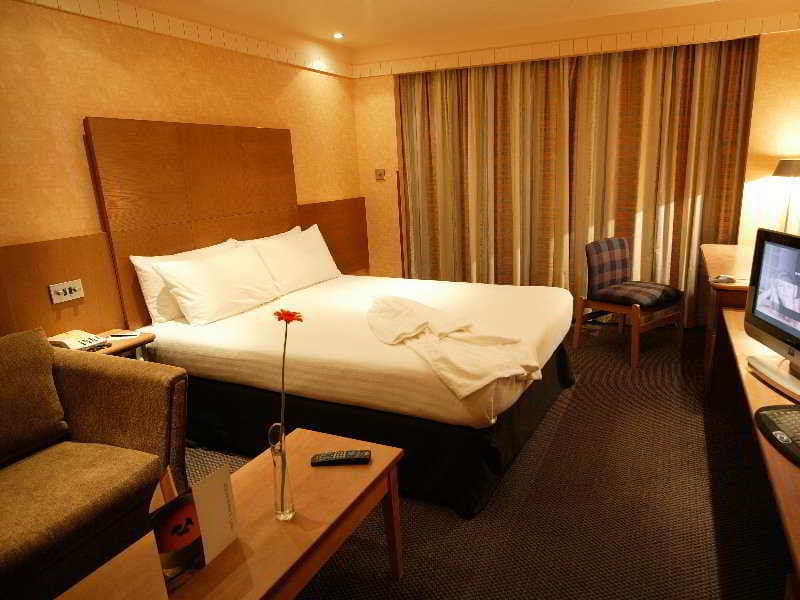 Hogs Back Hotel & Spa Farnham 4
