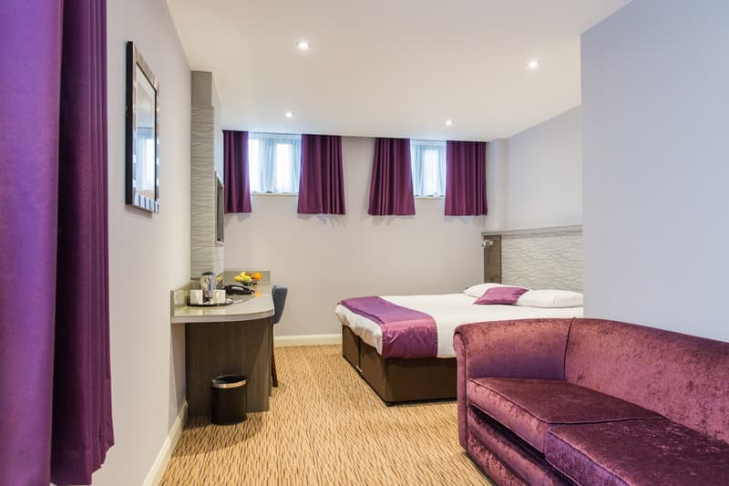 Hogs Back Hotel & Spa Farnham 5