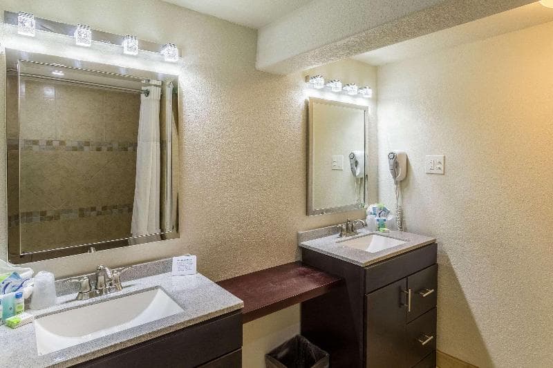 Clarion Inn Near McAllen Airport 4