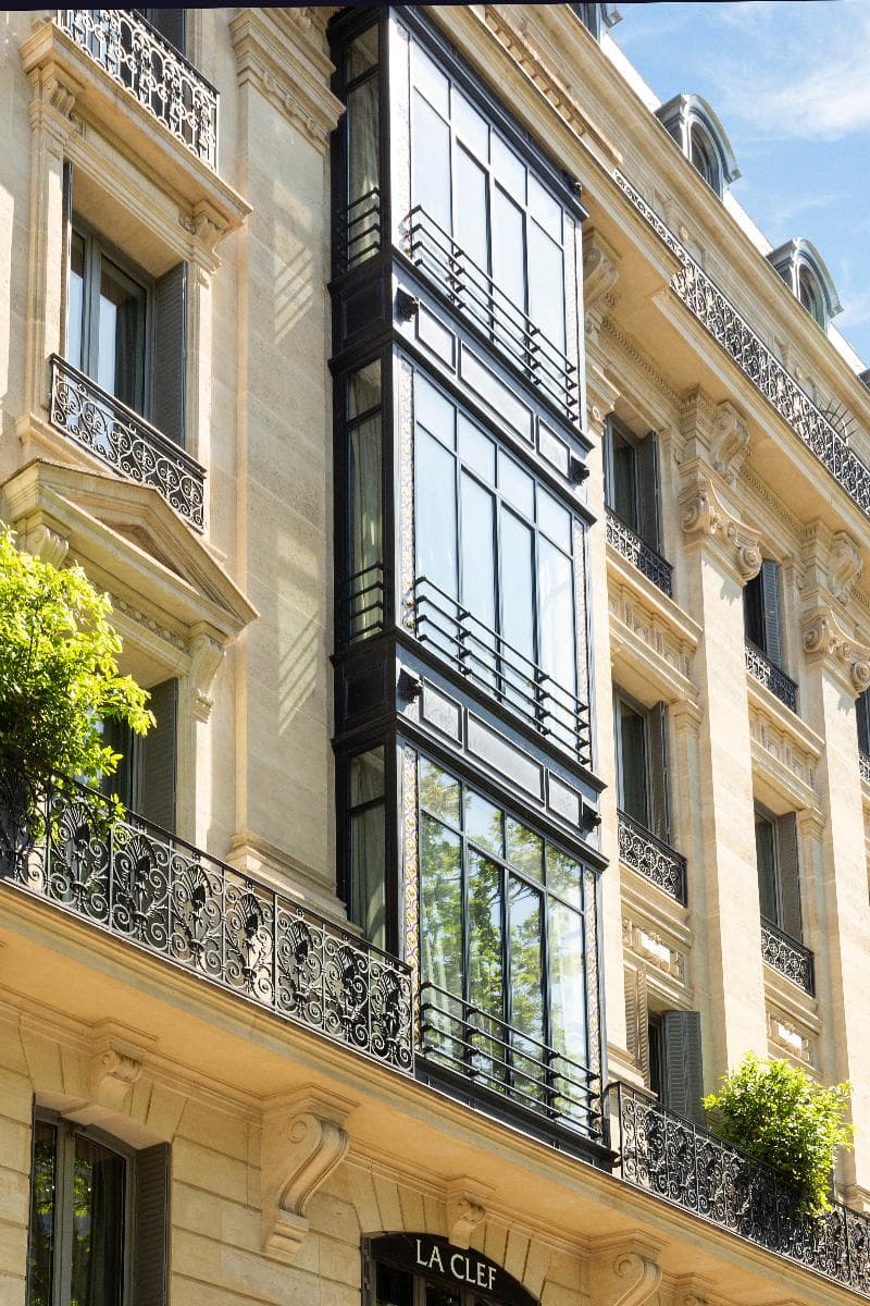 La Clef Tour Eiffel Paris by The Crest Collection 3