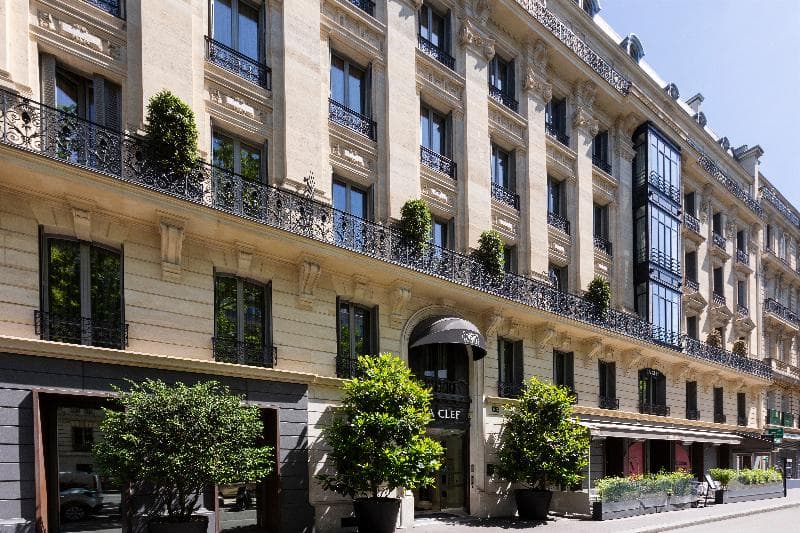 La Clef Tour Eiffel Paris by The Crest Collection 2