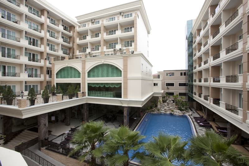 LK Miracle Suite Pattaya 4
