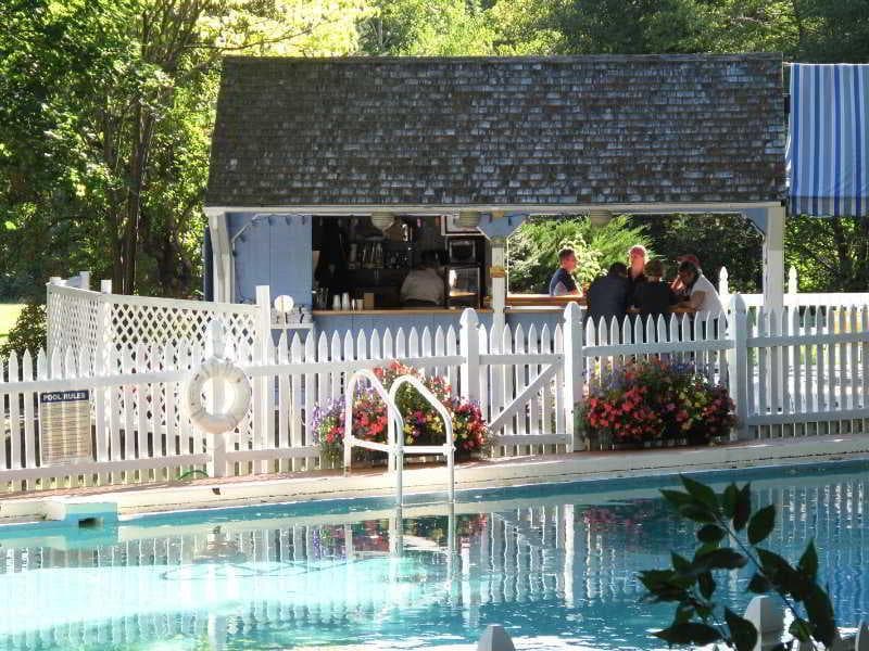 Christmas Farm Inn 4