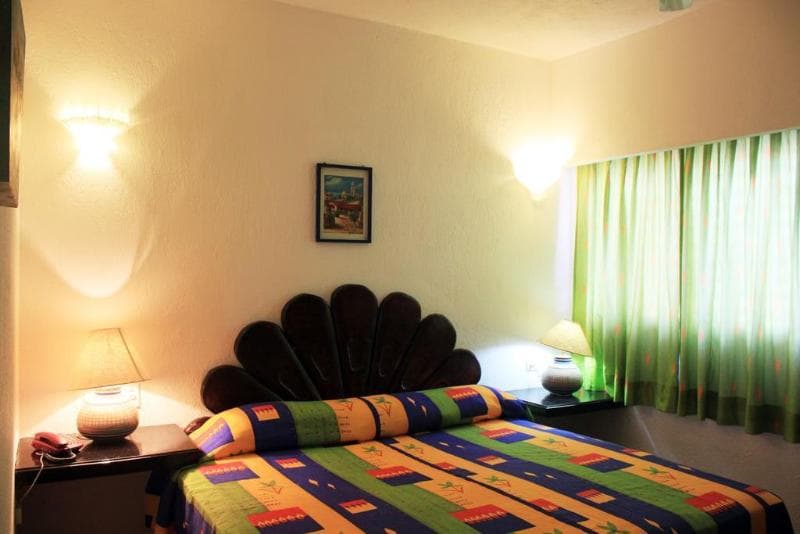 Suites Plaza del Río 3
