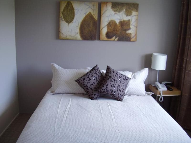 Brentwood Hotel 5