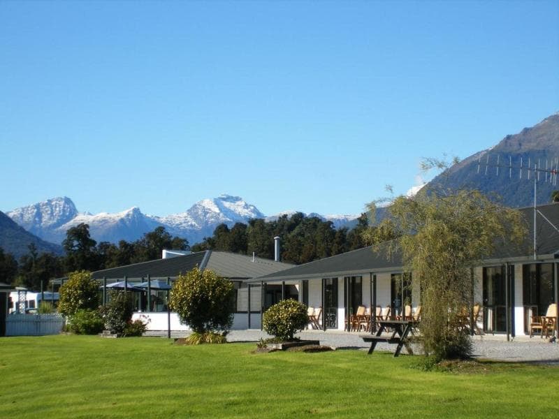 Heritage Park Lodge 3
