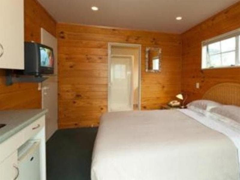 Pauanui Pines Motor Lodge 3