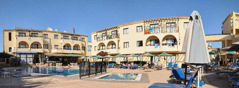 Amore Hotel Apartments 4