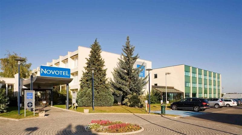 Novotel Chartres photo 1