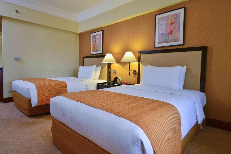 Diamond Hotel Philippines 4