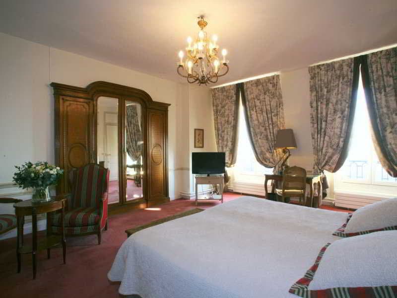 Pavillon Henri IV 5