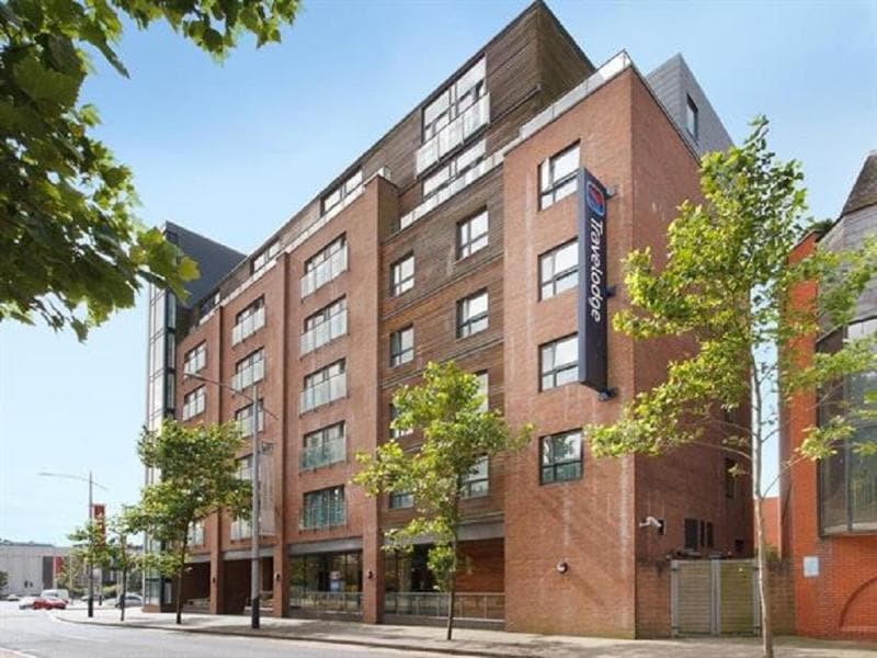 Travelodge Swansea Central main